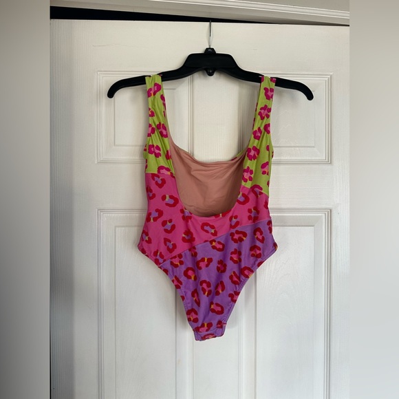 FARM Rio Maxi Leopard Patch One Piece Swimsuit - Picture 4 of 5